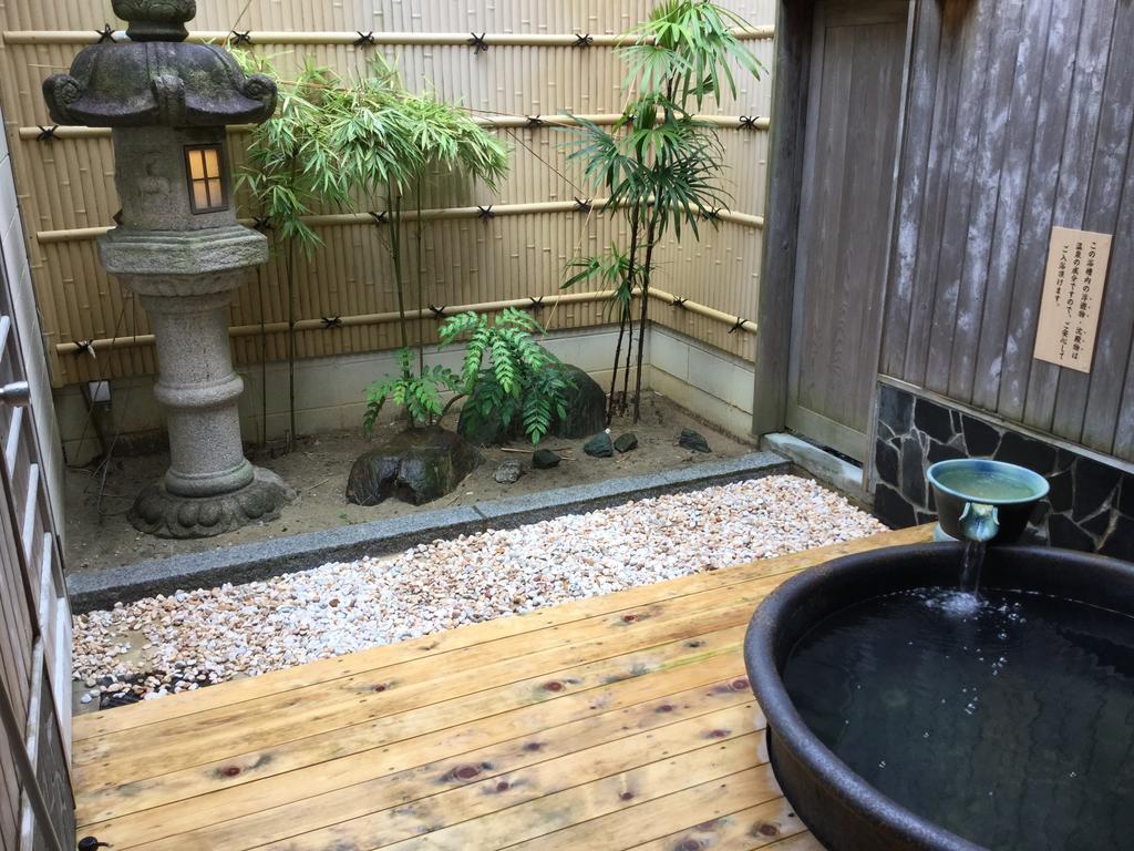 Отель Utsumionsen Ichizu Aichi Экстерьер фото