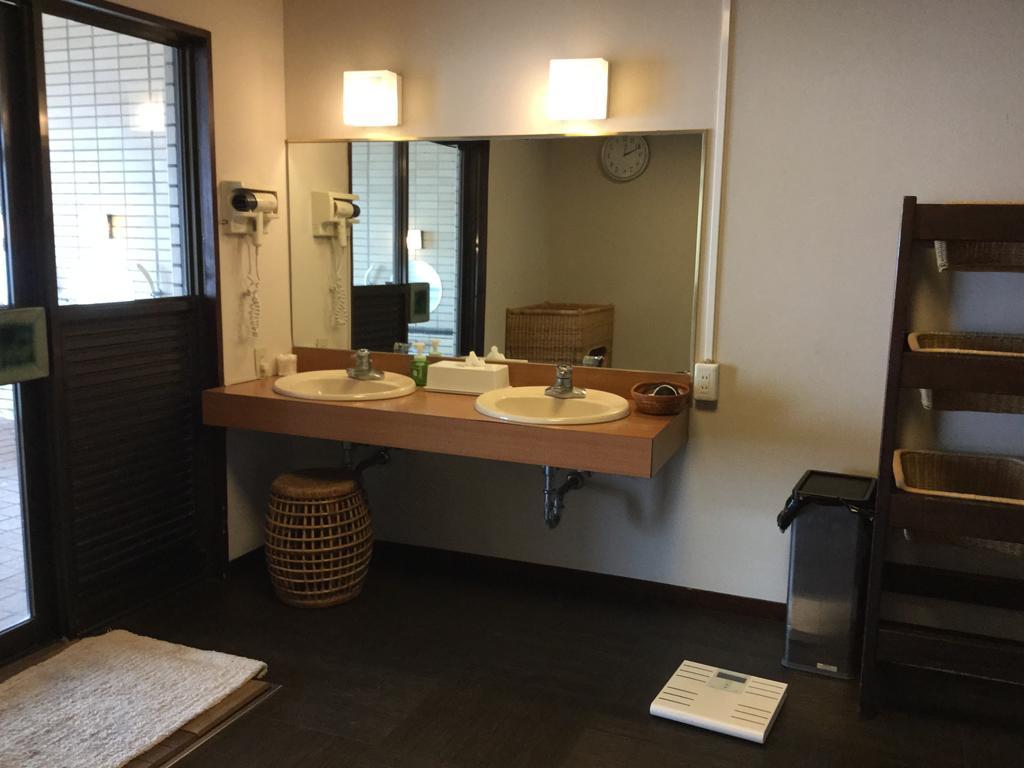 Отель Utsumionsen Ichizu Aichi Экстерьер фото