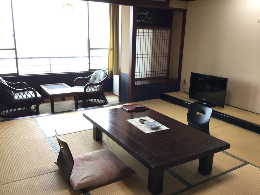 Отель Utsumionsen Ichizu Aichi Экстерьер фото